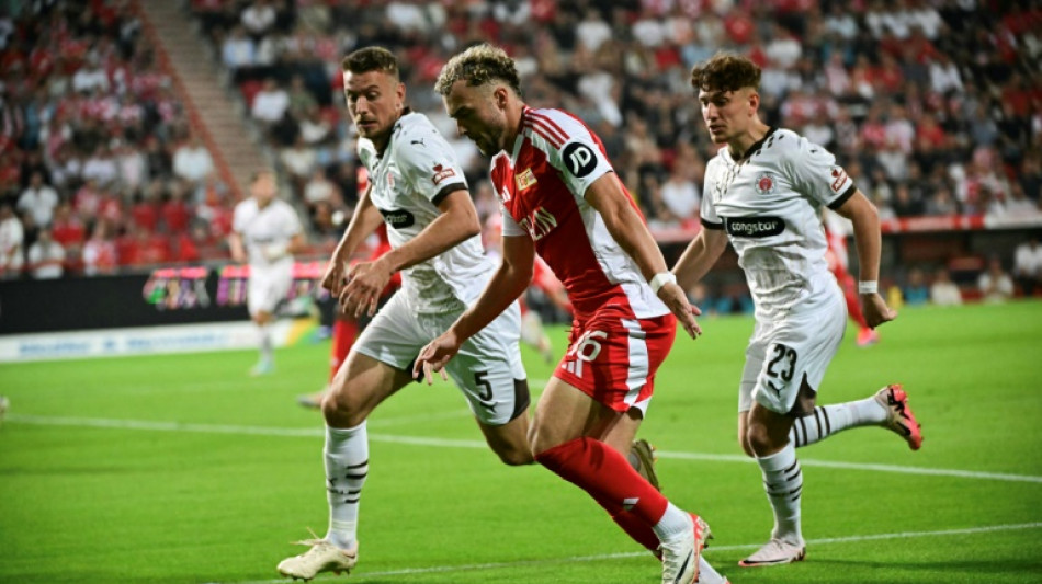 Hollerbach strike sends Union Berlin past St Pauli