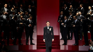 Dolce & Gabbana presenta nueva colección que exalta el universo glamuroso de Fellini