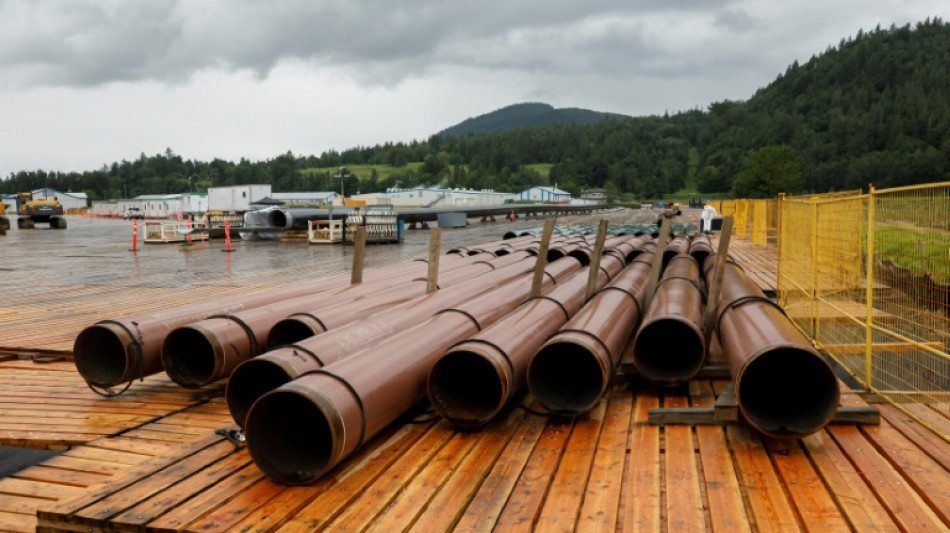 Troubled Canada pipeline no longer profitable: budget watchdog