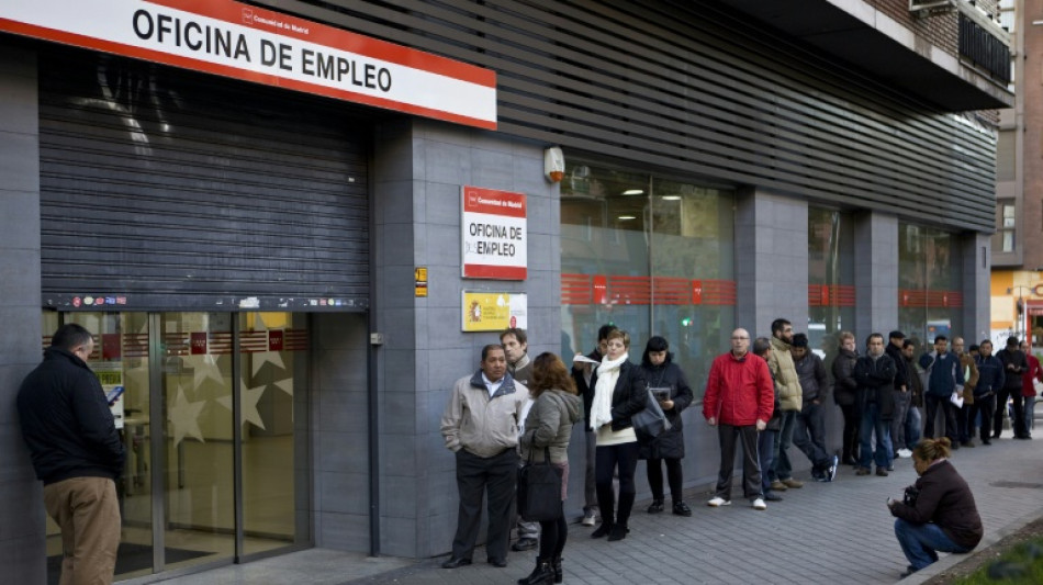 Menos de 3 millones de desempleados en España por primera vez desde 2008