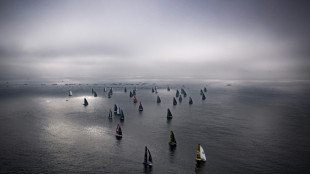 Vendée Globe: après les au revoir, le grand départ a été donné