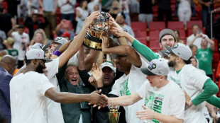 Celtics beat Heat in game seven, face Warriors in NBA Finals