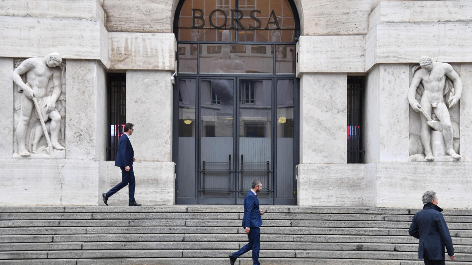 Borsa: Milano chiude in rialzo dell'1,49%