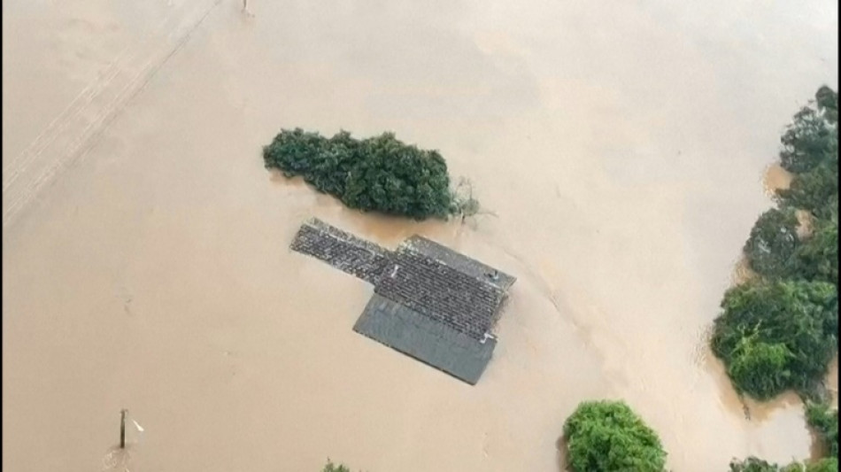 Suben a 27 las muertes por un ciclón en el sur de Brasil