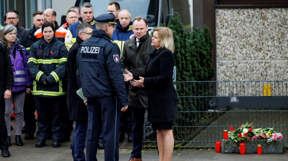 Faeser will nach Amoklauf in Hamburg geplantes Waffengesetz auf Lücken prüfen