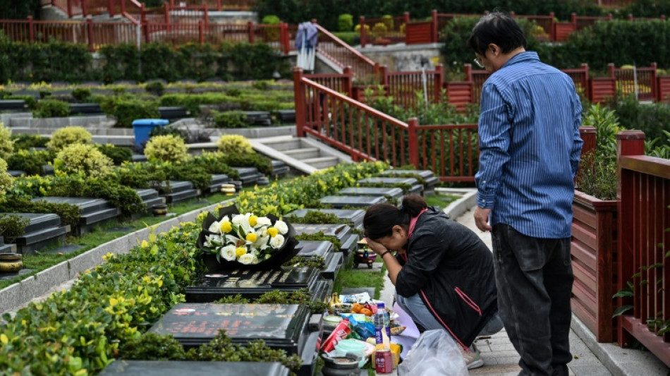 Chinese mourners use AI to digitally resurrect the dead