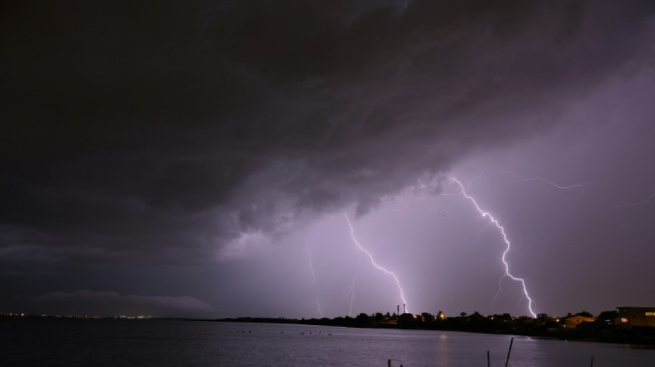 Orages d'été: inondations dans le Lyonnais, nouvelles pluies dans le Sud-Est