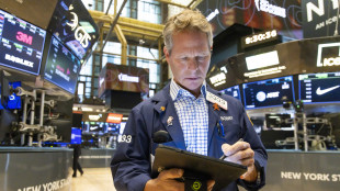 Wall Street apre in calo, Dj -0,99%, Nasdaq -0,73%