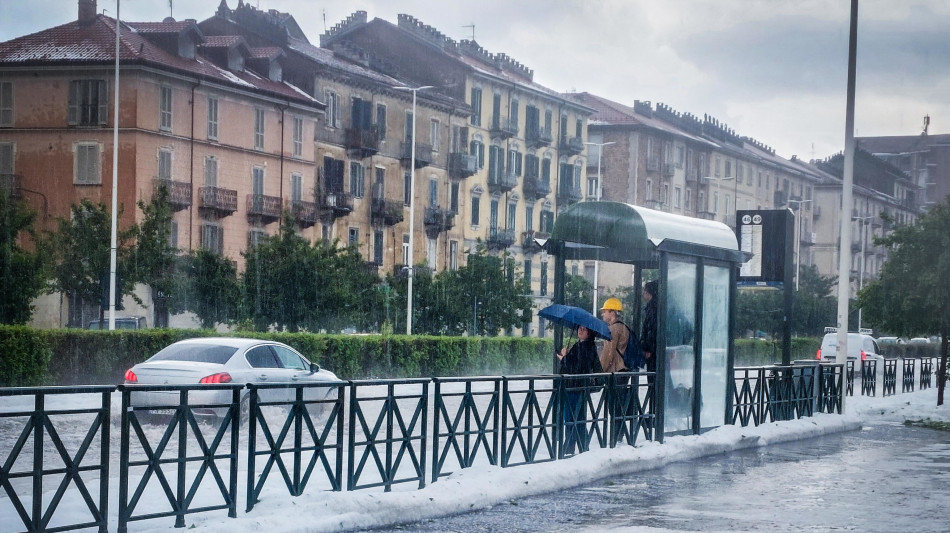 Maltempo: temporali al Nord, allerta gialla in 10 regioni