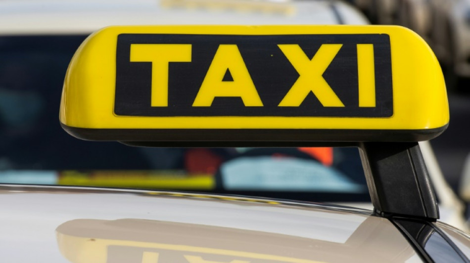 80-Jährige in Köln bei Unfall während Aussteigens aus Taxi getötet