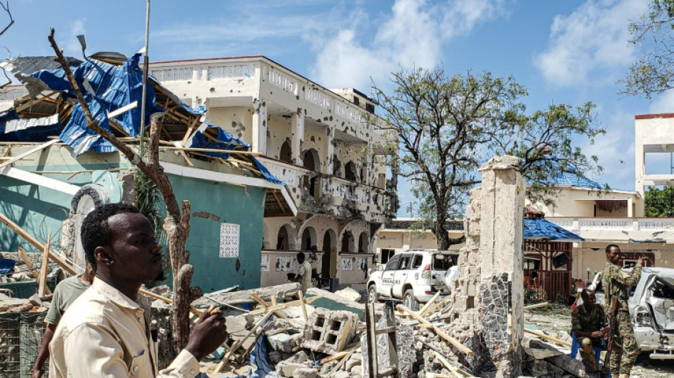 At least four dead in attack on south Somalia hotel