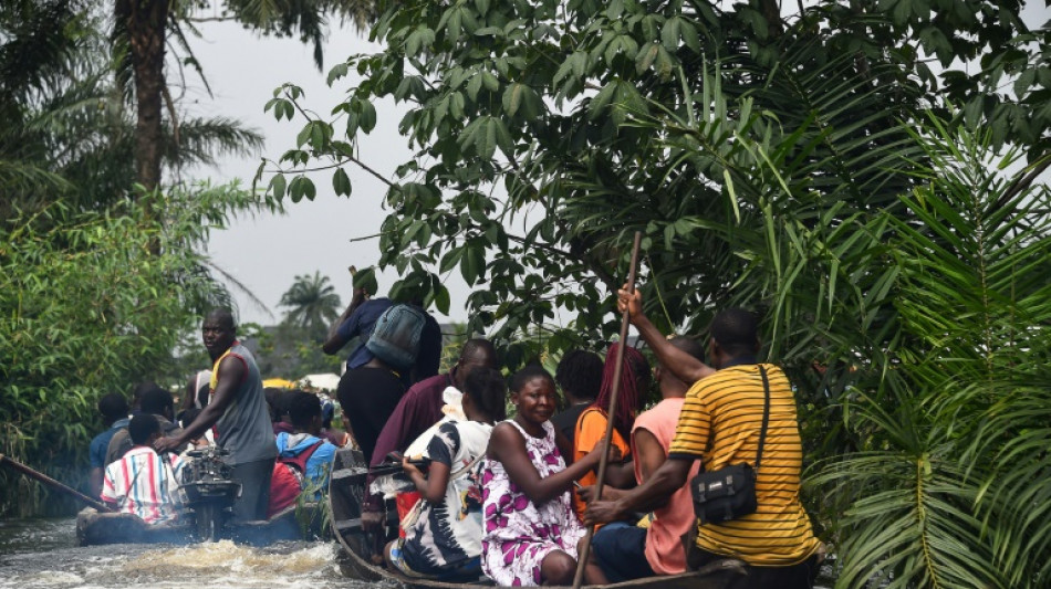 "Tout est dévasté": au Nigeria sous les eaux, le desespoir des sinistrés