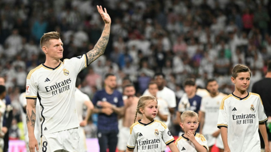 Madrid fans see off Kroos in Betis draw