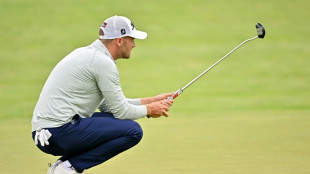 Clark takes Canadian Open lead