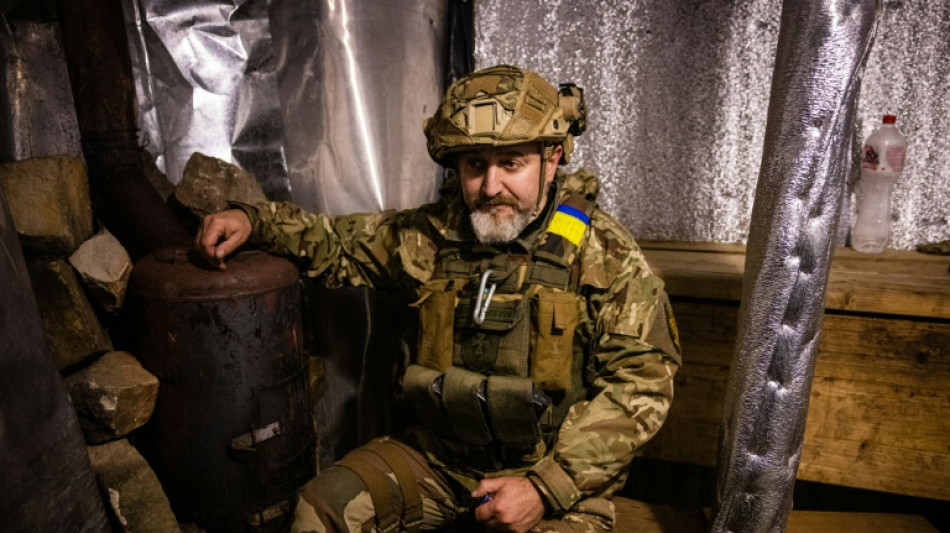 Saunas y calcetines "tácticos": astucias de soldados ucranianos para combatir el frío en las trincheras