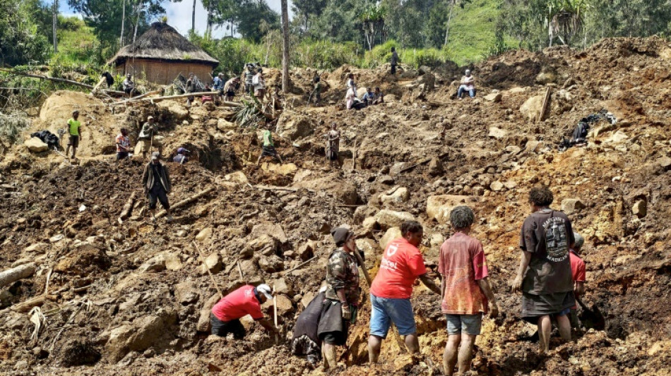 Papúa Nueva Guinea suspende búsqueda de cuerpos en sitio de deslizamiento