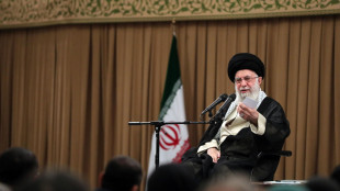 Khamenei,'non dobbiamo piegarci alle richieste dei nemici'