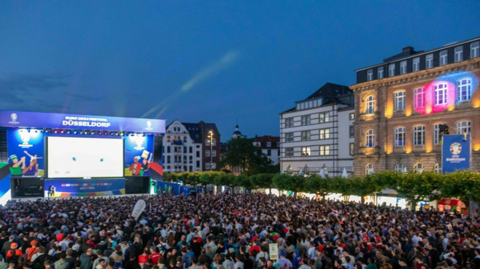 Unwetter: Fan-Zonen in NRW bleiben geschlossen