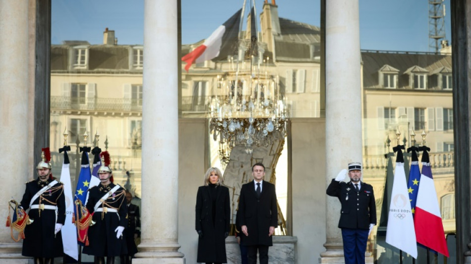 France mourns Mayotte victims amid uncertainy over government